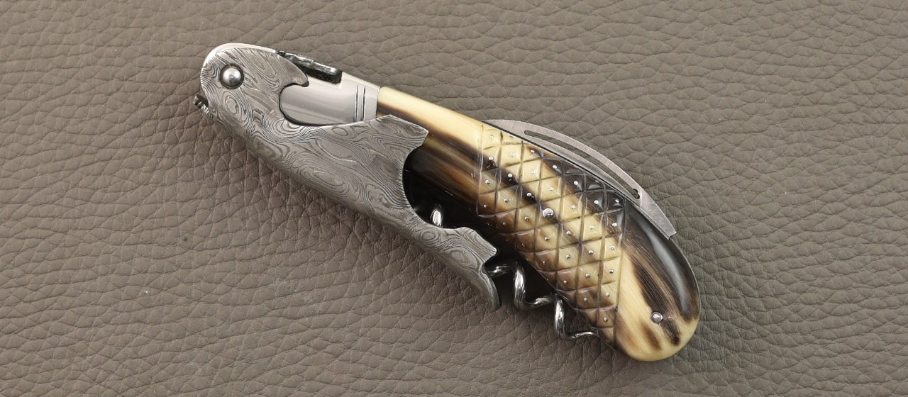 Laguiole Magnum "Needles" Damascus Horn tip