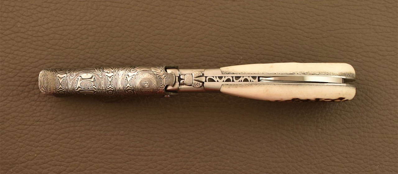 Damascus Laguiole corkscrew handmade in France real stag horn