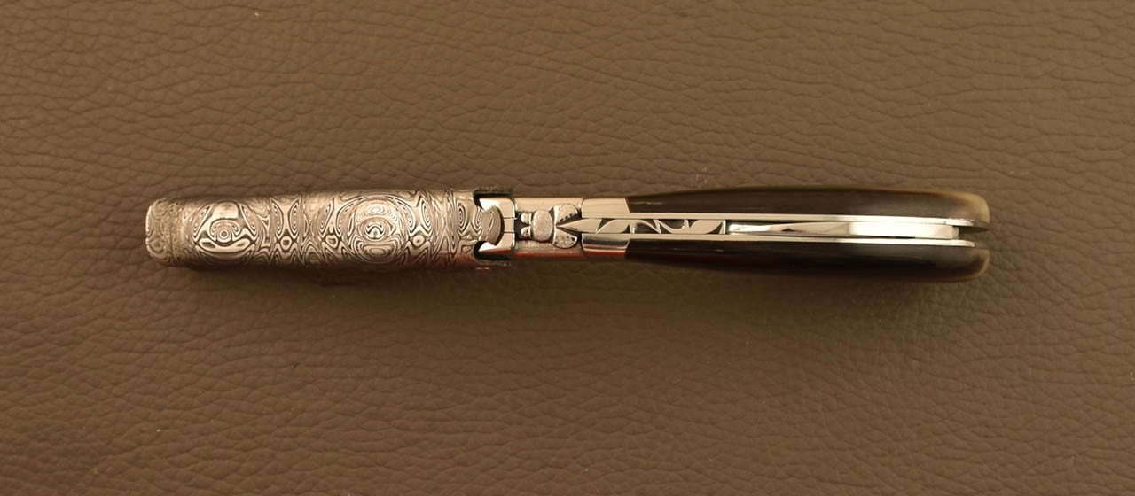 Damascus Laguiole corkscrew handmade in France real horn tip